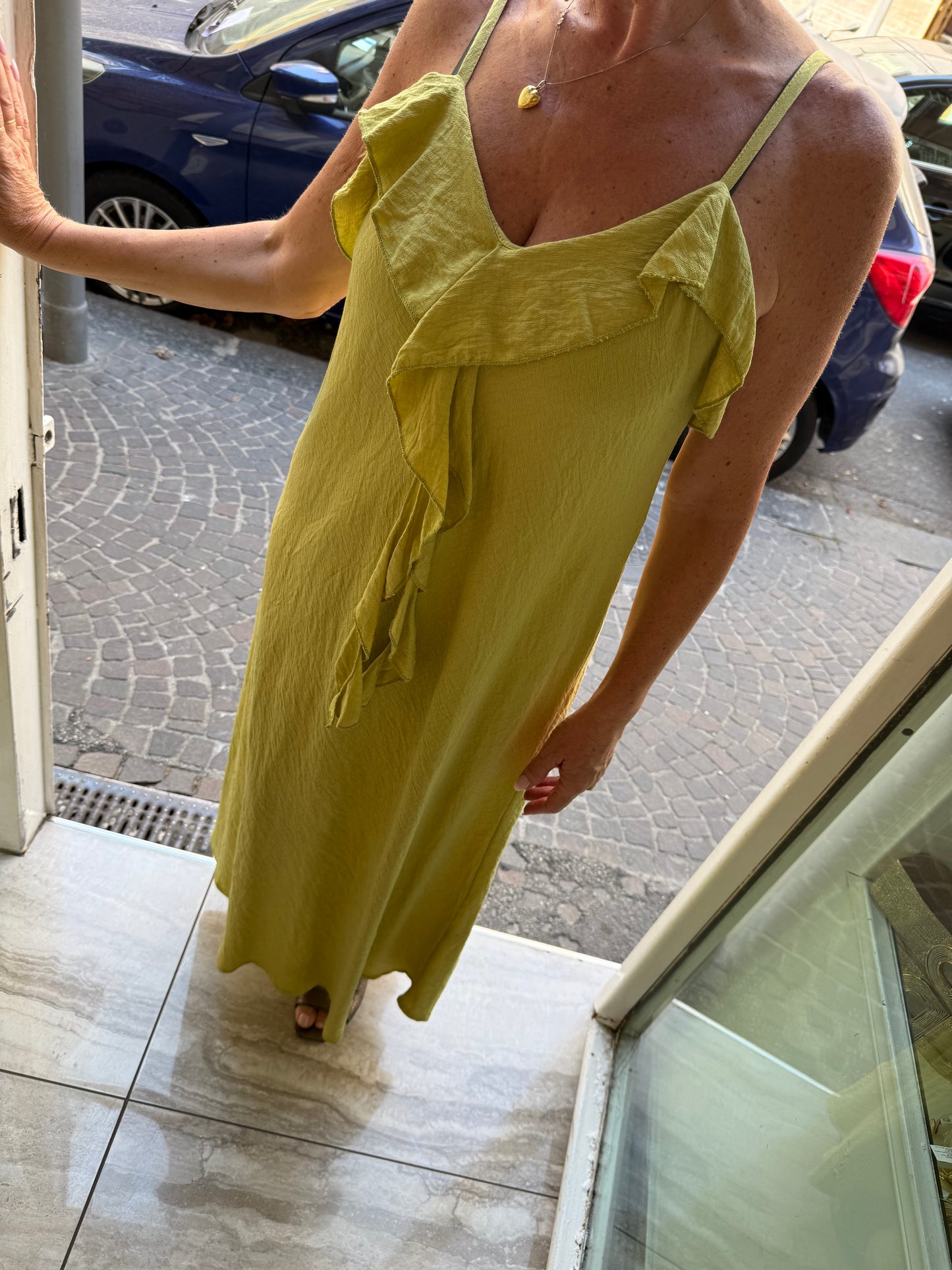 Vestito esula