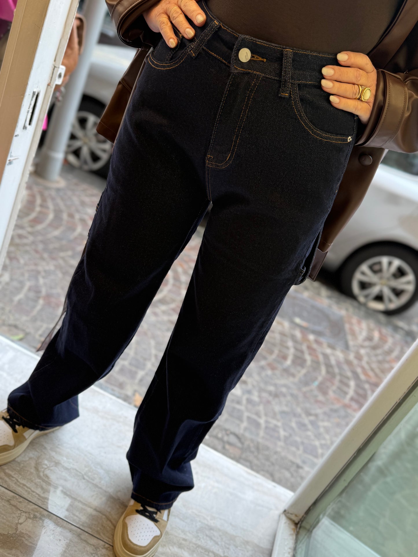 Jeans laccio laterale