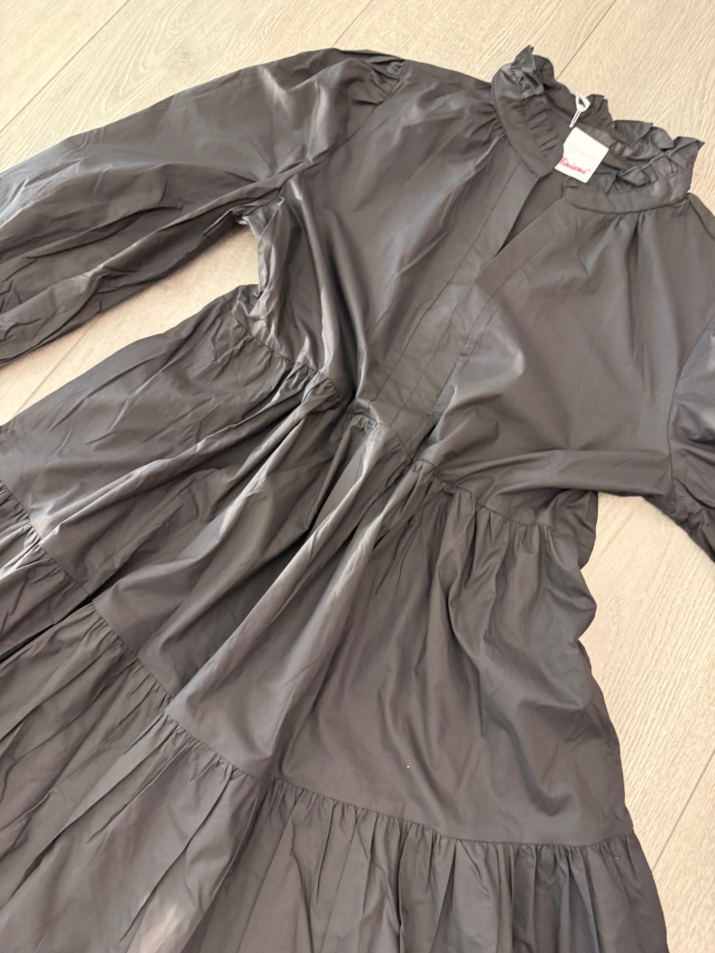 Vestito tsunami nero